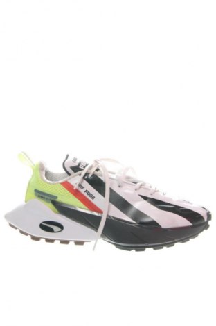 Férfi cipők
 PUMA, Méret 40, Szín Sokszínű, Ár 48 070 Ft