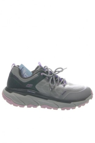 Férfi cipők
 Skechers, Méret 41, Szín Sokszínű, Ár 29 429 Ft