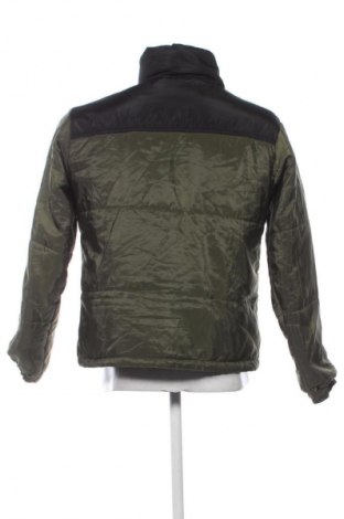 Geacă de bărbati The North Face, Mărime L, Culoare Verde, Preț 684,99 Lei