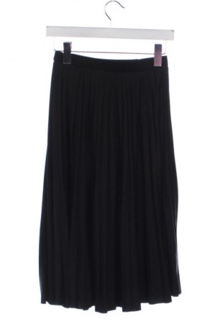 Sukně Bershka, Velikost XXS, Barva Černá, Cena  293,00 Kč