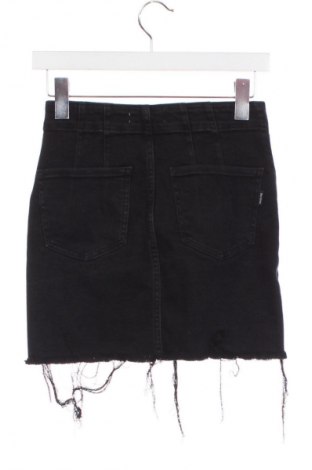 Szoknya Bershka, Méret XS, Szín Fekete, Ár 10 312 Ft