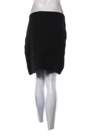 Sukně H&M, Velikost L, Barva Vícebarevné, Cena  241,00 Kč