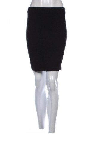Sukně Stradivarius, Velikost S, Barva Černá, Cena  241,00 Kč