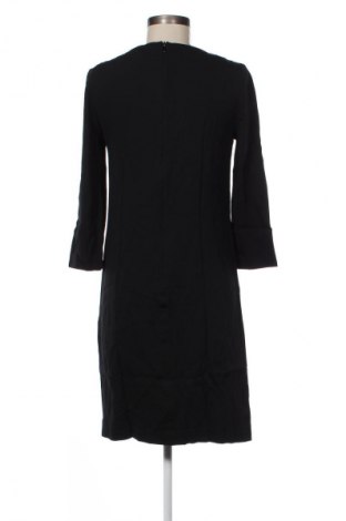 Kleid BOSS, Größe M, Farbe Mehrfarbig, Preis 130,00 €