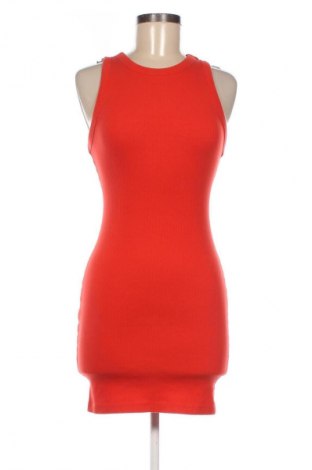 Sukienka Bershka, Rozmiar S, Kolor Czerwony, Cena 53,99 zł