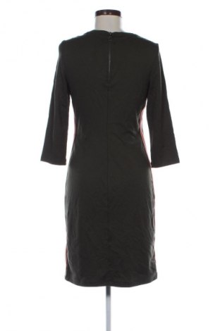 Рокля Edc By Esprit, Размер M, Цвят Зелен, Цена 24,99 лв.