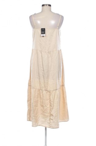 Kleid Esmara, Größe M, Farbe Beige, Preis 23,53 €