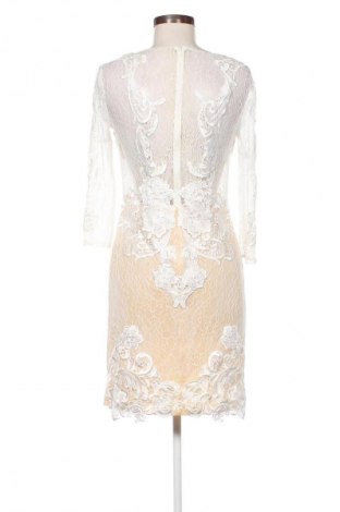 Kleid Forever Unique, Größe M, Farbe Weiß, Preis 77,17 €