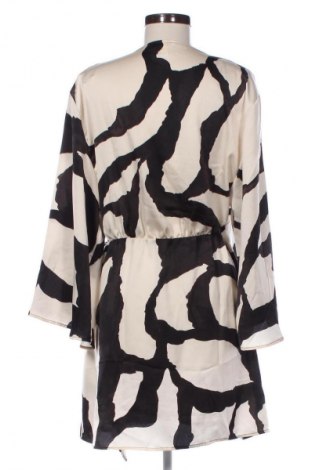 Šaty  H&M, Veľkosť M, Farba Viacfarebná, Cena  15,00 €