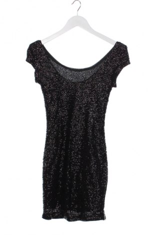Рокля H&M Divided, Размер XS, Цвят Черен, Цена 93,00 лв.