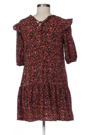 Рокля H&M Divided, Размер S, Цвят Многоцветен, Цена 29,00 лв.