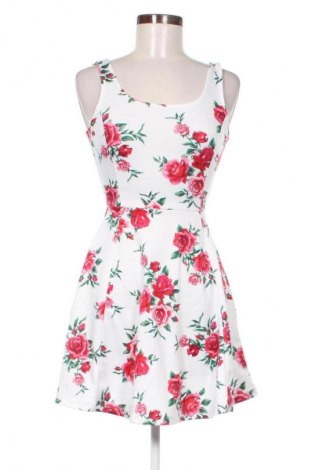 Рокля H&M Divided, Размер XS, Цвят Многоцветен, Цена 29,00 лв.