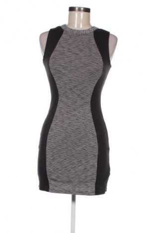 Sukienka H&M Divided, Rozmiar S, Kolor Kolorowy, Cena 66,67 zł