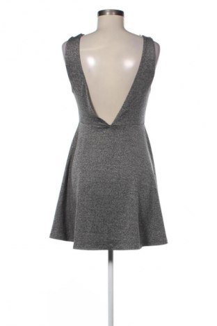Sukienka H&M Divided, Rozmiar M, Kolor Szary, Cena 53,99 zł