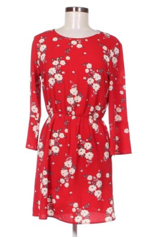 Рокля H&M Divided, Размер M, Цвят Червен, Цена 19,99 лв.