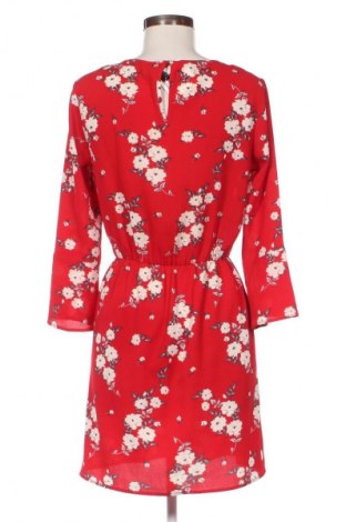 Рокля H&M Divided, Размер M, Цвят Червен, Цена 19,99 лв.
