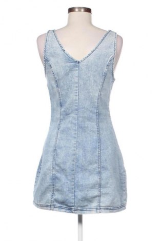 Рокля H&M Divided, Размер M, Цвят Син, Цена 39,14 лв.