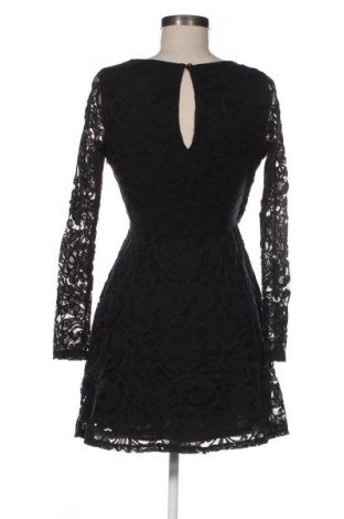 Sukienka Hollister, Rozmiar S, Kolor Czarny, Cena 203,99 zł
