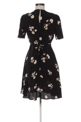 Kleid New Look, Größe M, Farbe Mehrfarbig, Preis 14,77 €