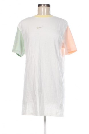 Рокля Nike, Размер S, Цвят Многоцветен, Цена 36,99 лв.