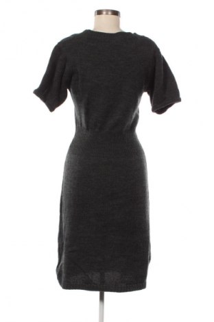 Sukienka Outfit, Rozmiar M, Kolor Szary, Cena 76,99 zł