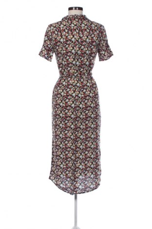Kleid Pieces, Größe XS, Farbe Mehrfarbig, Preis 39,39 €