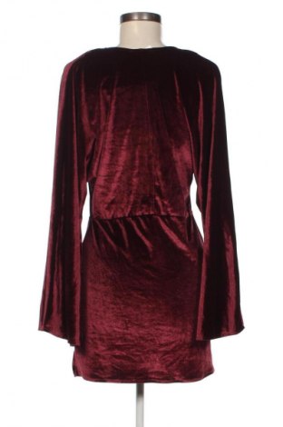 Sukienka Pull&Bear, Rozmiar M, Kolor Czerwony, Cena 305,99 zł