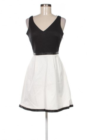 Kleid Reserved, Größe XS, Farbe Mehrfarbig, Preis 14,91 €