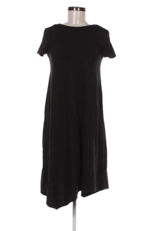 Kleid Reserved, Größe XS, Farbe Schwarz, Preis 15,00 €