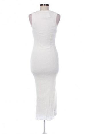 Φόρεμα Reserved, Μέγεθος M, Χρώμα Λευκό, Τιμή 27,00 €