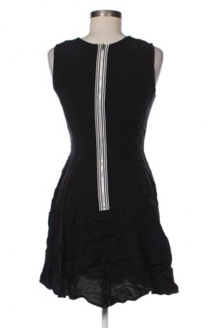 Rochie Review, Mărime S, Culoare Negru, Preț 121,99 Lei