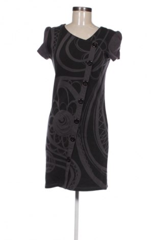 Kleid Smash, Größe L, Farbe Mehrfarbig, Preis 14,83 €
