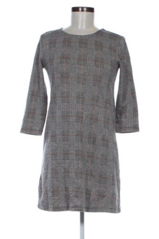 Kleid Stradivarius, Größe S, Farbe Mehrfarbig, Preis 9,99 €