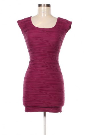Kleid Stradivarius, Größe XS, Farbe Lila, Preis 14,83 €