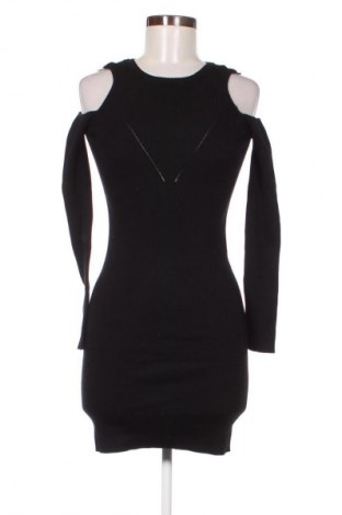 Kleid Stradivarius, Größe M, Farbe Schwarz, Preis 14,83 €