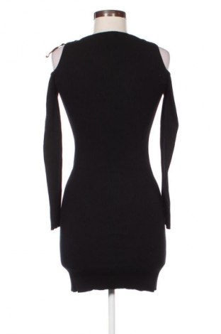 Kleid Stradivarius, Größe M, Farbe Schwarz, Preis 14,83 €