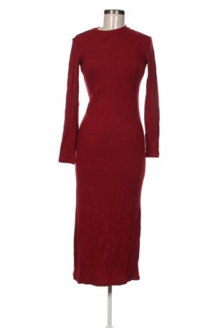 Φόρεμα Stradivarius, Μέγεθος S, Χρώμα Κόκκινο, Τιμή 29,99 €