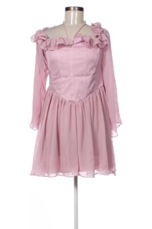 Kleid Trendyol, Größe M, Farbe Aschrosa, Preis 55,24 €