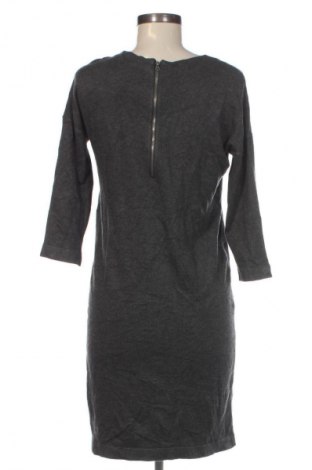 Sukienka Vero Moda, Rozmiar XS, Kolor Szary, Cena 36,99 zł