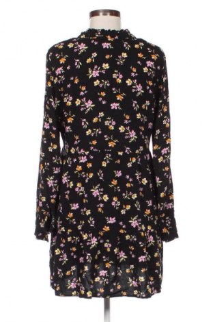 Kleid Vero Moda, Größe M, Farbe Mehrfarbig, Preis 13,80 €