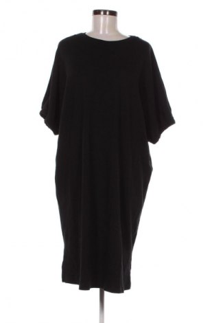 Kleid Xlnt, Größe XL, Farbe Schwarz, Preis 25,00 €
