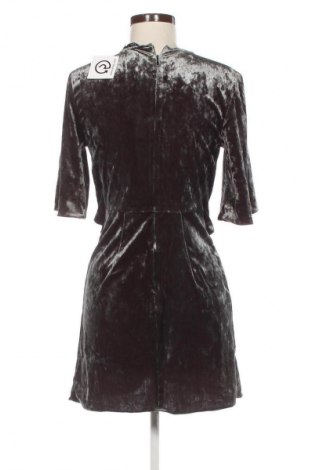 Рокля Zara, Размер XS, Цвят Зелен, Цена 27,99 лв.