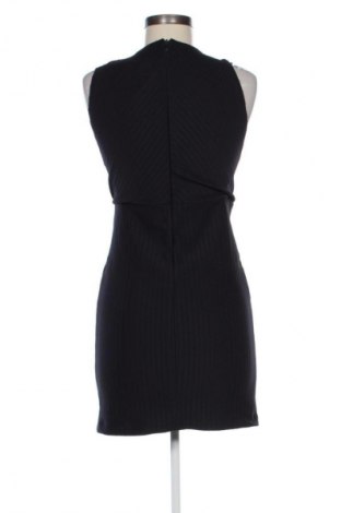 Рокля Zara, Размер M, Цвят Черен, Цена 37,99 лв.