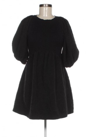 Рокля Zara, Размер S, Цвят Черен, Цена 23,99 лв.