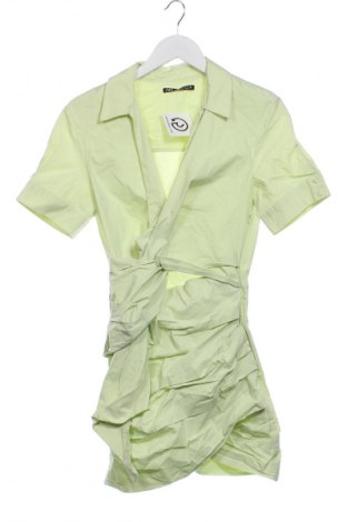 Kleid Zara, Farbe Grün, Preis 10,52 €