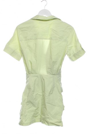 Kleid Zara, Farbe Grün, Preis 10,52 €