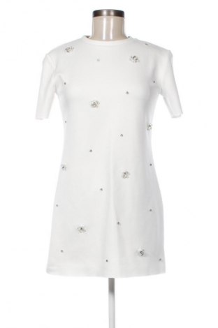 Рокля Zara, Размер XS, Цвят Бял, Цена 26,98 лв.