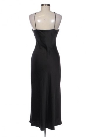 Рокля Zara, Размер S, Цвят Черен, Цена 40,30 лв.