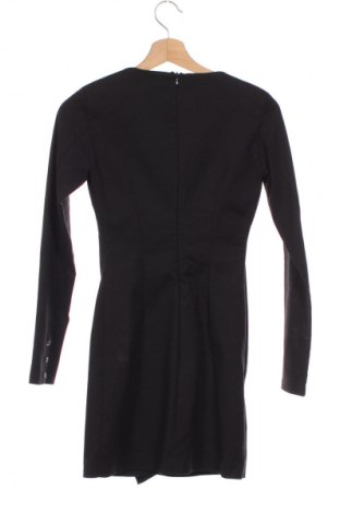 Рокля Zara, Размер XS, Цвят Черен, Цена 33,00 лв.