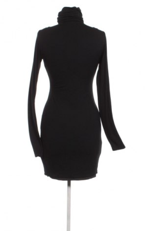 Sukienka Zara Trafaluc, Rozmiar M, Kolor Czarny, Cena 69,99 zł